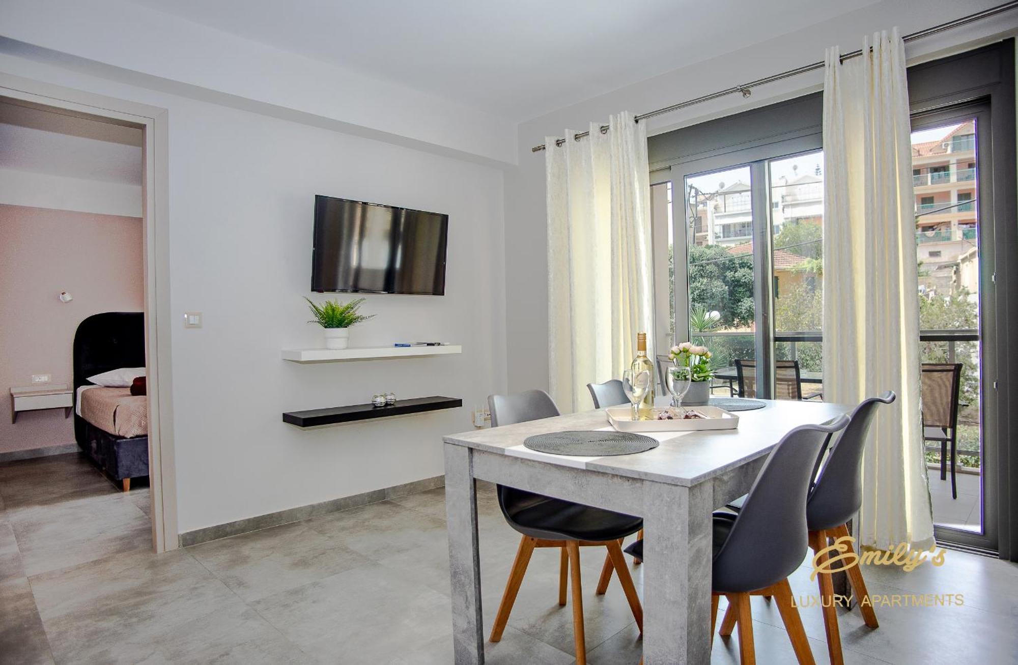 Emily'S Luxury Apartments Argosztóli Kültér fotó