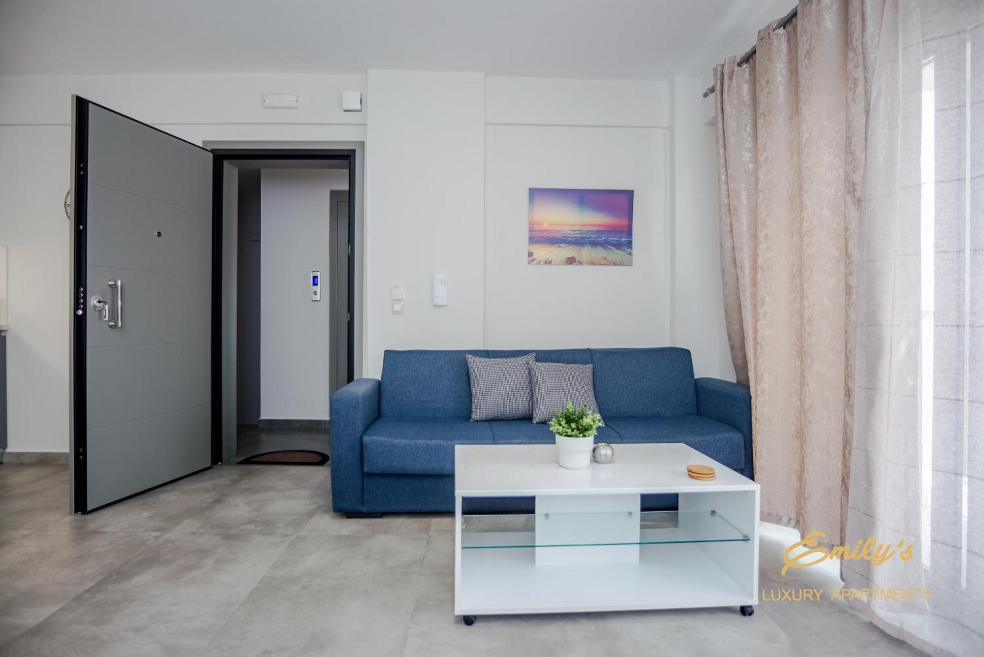 Emily'S Luxury Apartments Argosztóli Kültér fotó